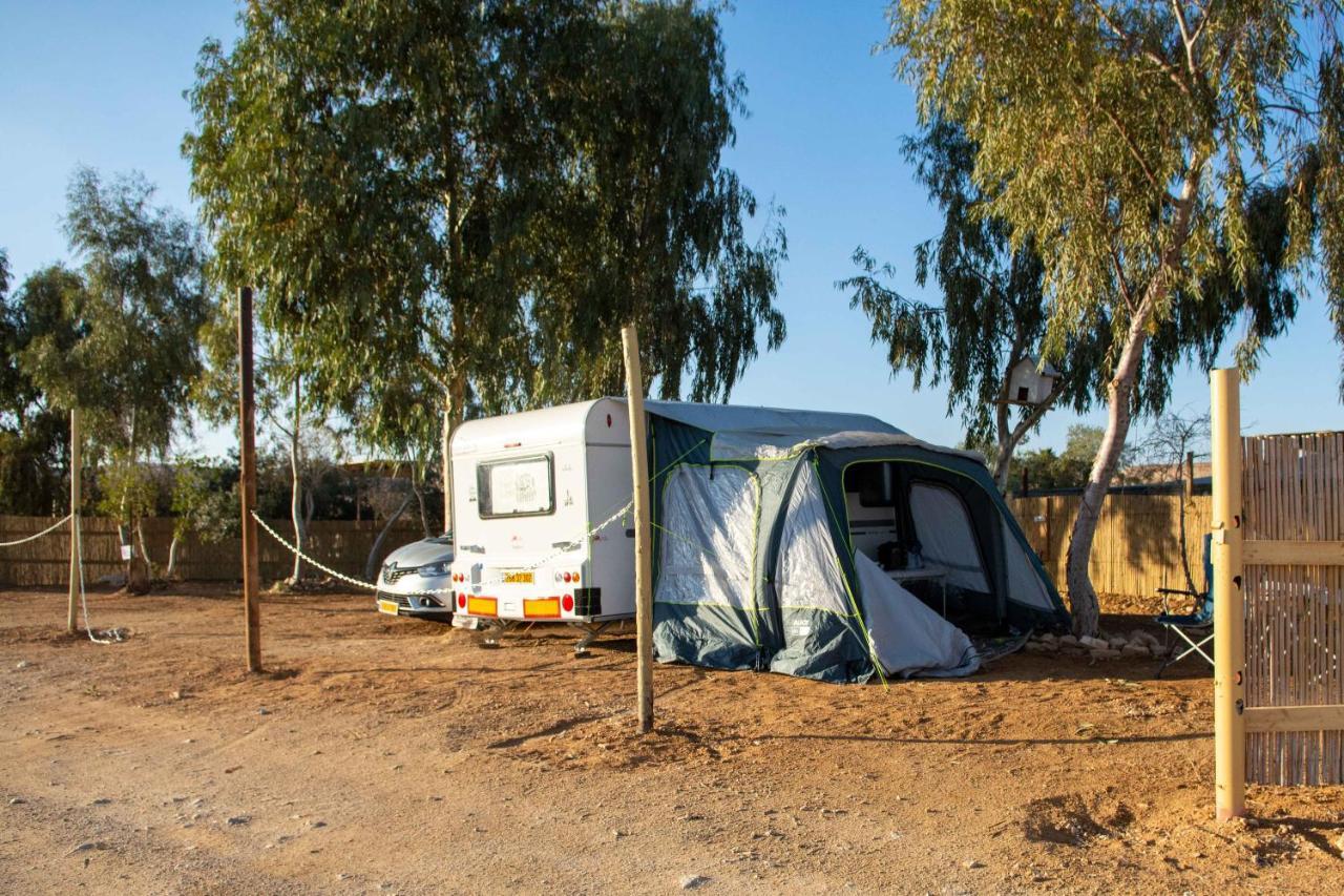 Kfar Hanokdim - Glamping & Camping Arad Eksteriør billede