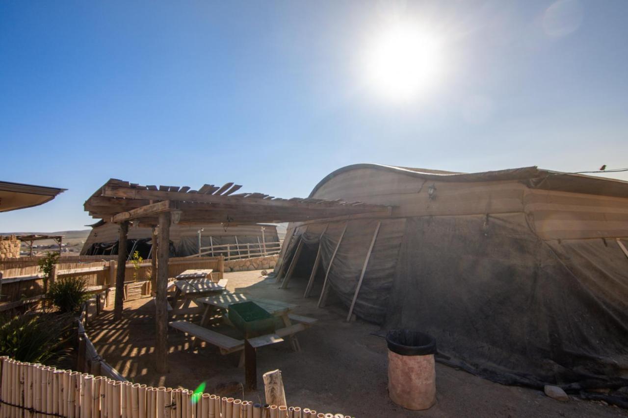 Kfar Hanokdim - Glamping & Camping Arad Eksteriør billede