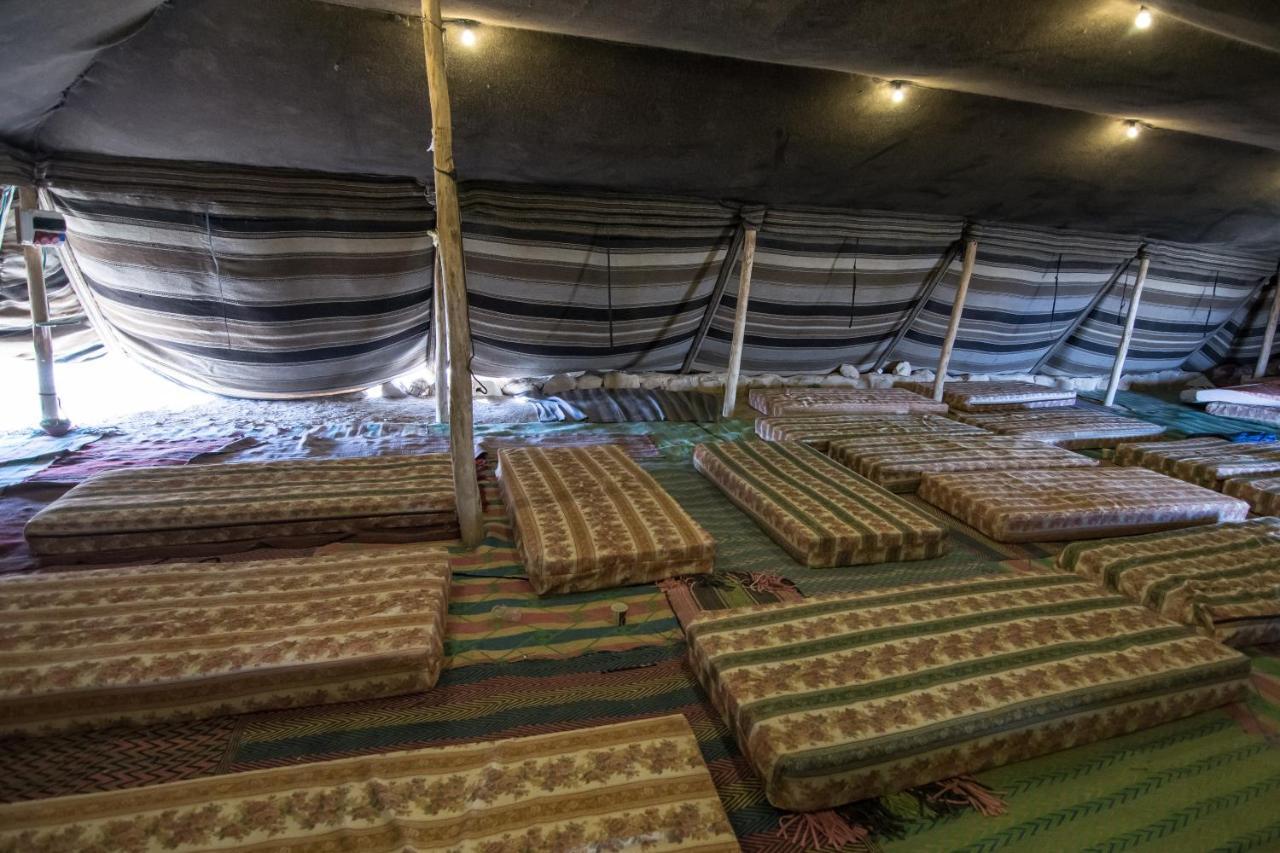Kfar Hanokdim - Glamping & Camping Arad Eksteriør billede