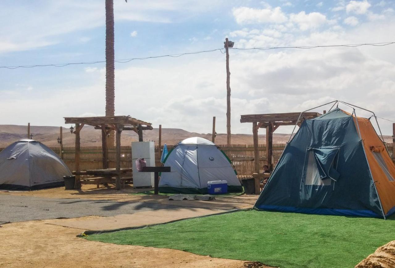 Kfar Hanokdim - Glamping & Camping Arad Eksteriør billede
