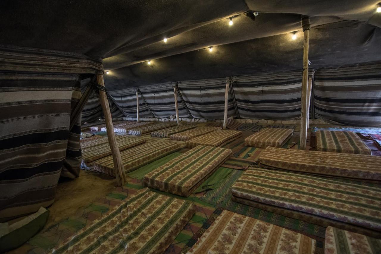 Kfar Hanokdim - Glamping & Camping Arad Eksteriør billede