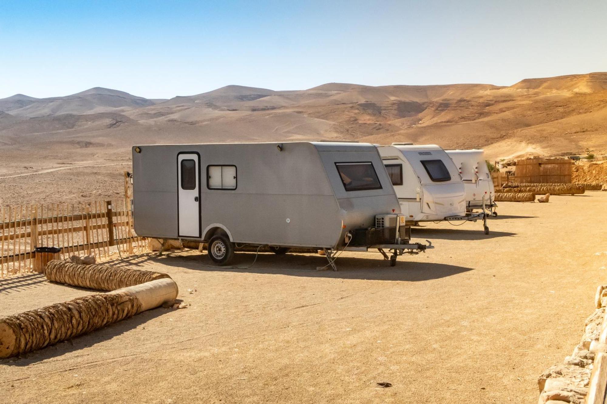 Kfar Hanokdim - Glamping & Camping Arad Eksteriør billede
