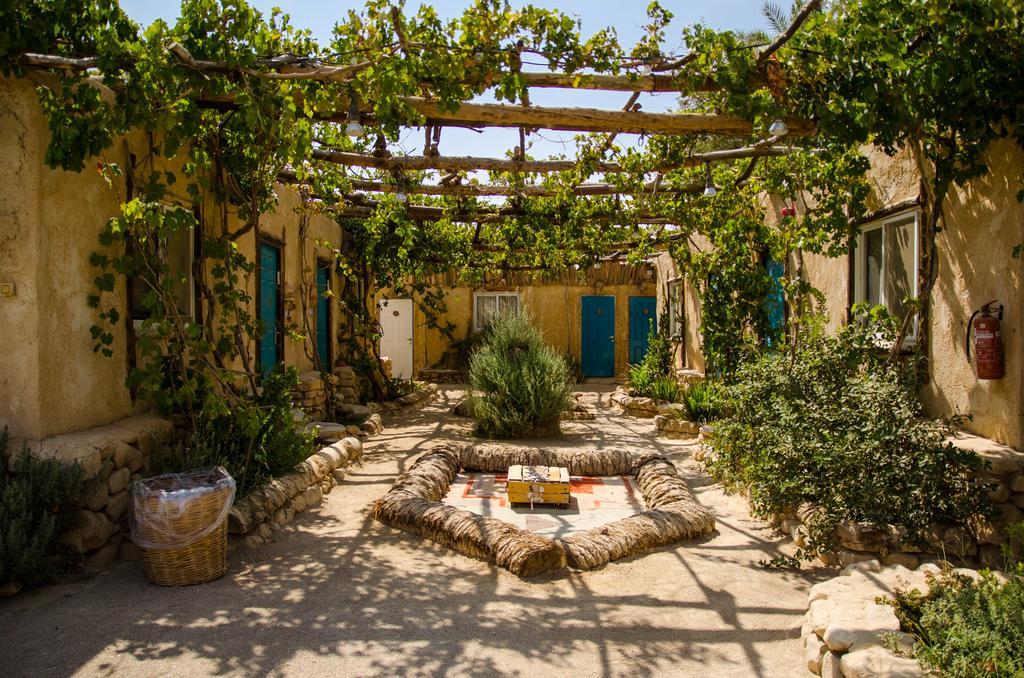 Kfar Hanokdim - Glamping & Camping Arad Eksteriør billede